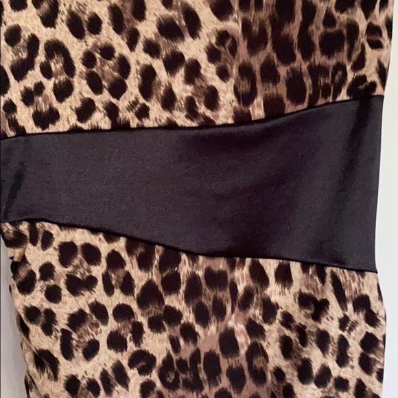 RUCHED SIDES ONE SHOULDER LEOPARD PRINT DRESS - Picture 4 of 6